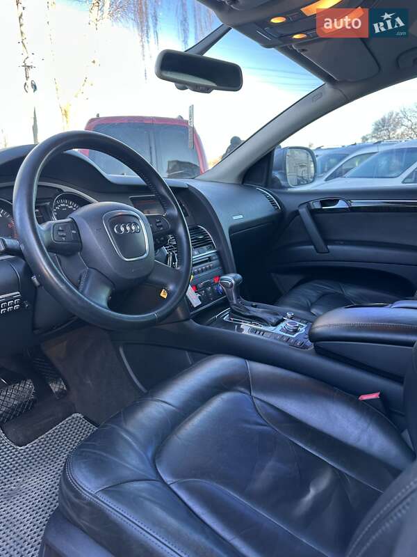 Внедорожник / Кроссовер Audi Q7 2009 в Смеле