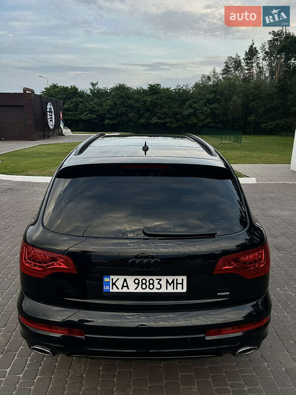 Позашляховик / Кросовер Audi Q7 2015 в Києві