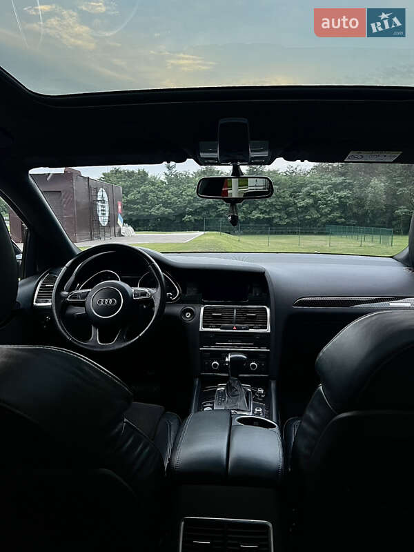 Позашляховик / Кросовер Audi Q7 2015 в Києві