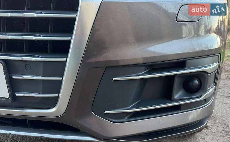 Позашляховик / Кросовер Audi Q7 2017 в Лохвиці