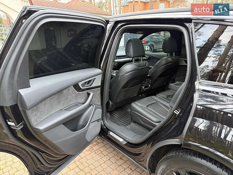 Внедорожник / Кроссовер Audi Q7 2018 в Киеве фото 102 Внедорожник / Кроссовер Audi Q7 2018 в Киеве