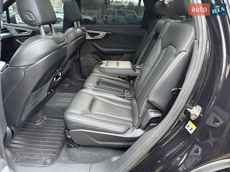Внедорожник / Кроссовер Audi Q7 2018 в Киеве фото 107 Внедорожник / Кроссовер Audi Q7 2018 в Киеве