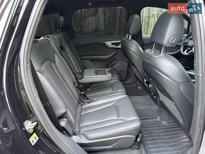 Внедорожник / Кроссовер Audi Q7 2018 в Киеве фото 123 Внедорожник / Кроссовер Audi Q7 2018 в Киеве