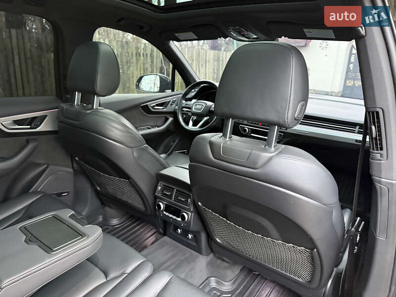 Внедорожник / Кроссовер Audi Q7 2018 в Киеве фото 127 Внедорожник / Кроссовер Audi Q7 2018 в Киеве