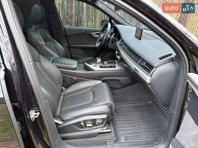 Внедорожник / Кроссовер Audi Q7 2018 в Киеве фото 132 Внедорожник / Кроссовер Audi Q7 2018 в Киеве