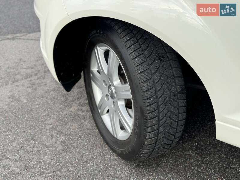 Внедорожник / Кроссовер Audi Q7 2009 в Киеве