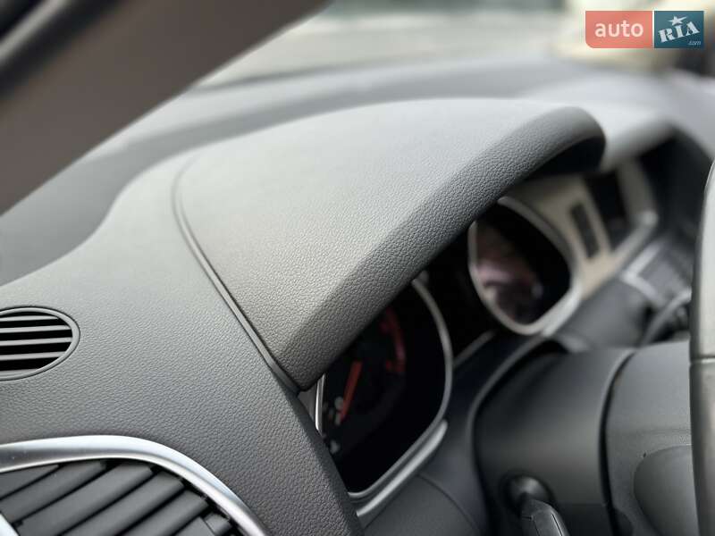 Внедорожник / Кроссовер Audi Q7 2009 в Киеве