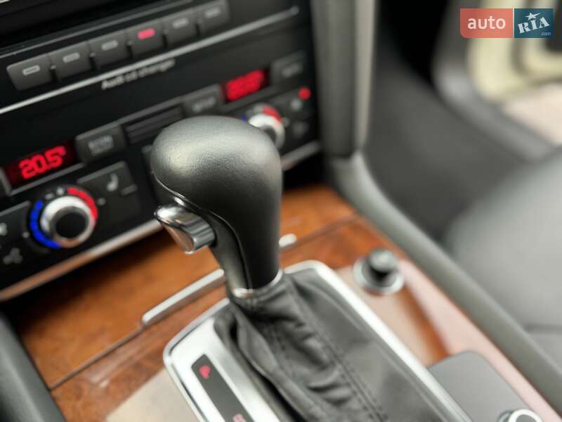 Внедорожник / Кроссовер Audi Q7 2009 в Киеве