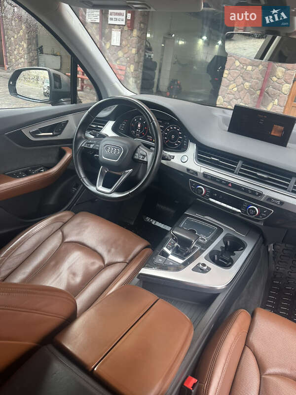Внедорожник / Кроссовер Audi Q7 2016 в Тернополе