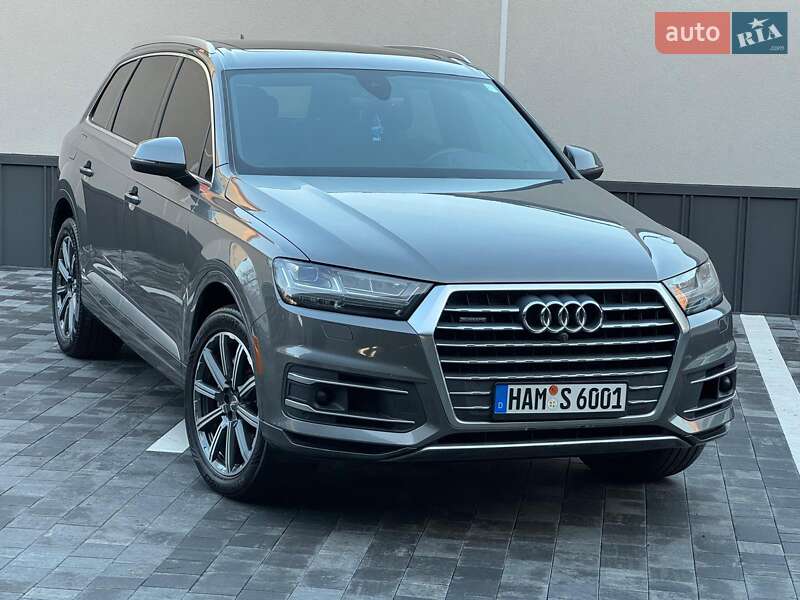 Внедорожник / Кроссовер Audi Q7 2016 в Ровно