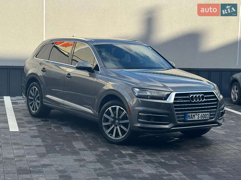 Внедорожник / Кроссовер Audi Q7 2016 в Ровно