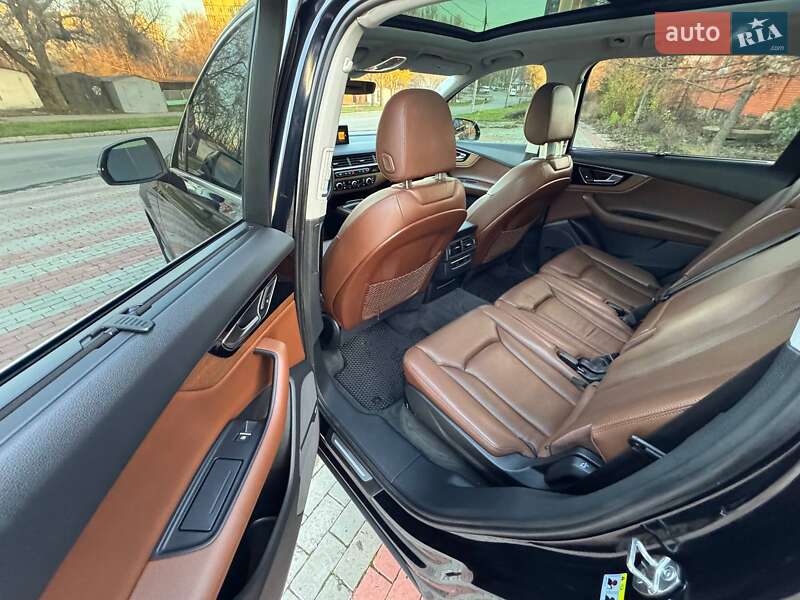 Внедорожник / Кроссовер Audi Q7 2017 в Запорожье