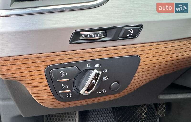 Позашляховик / Кросовер Audi Q7 2017 в Лохвиці