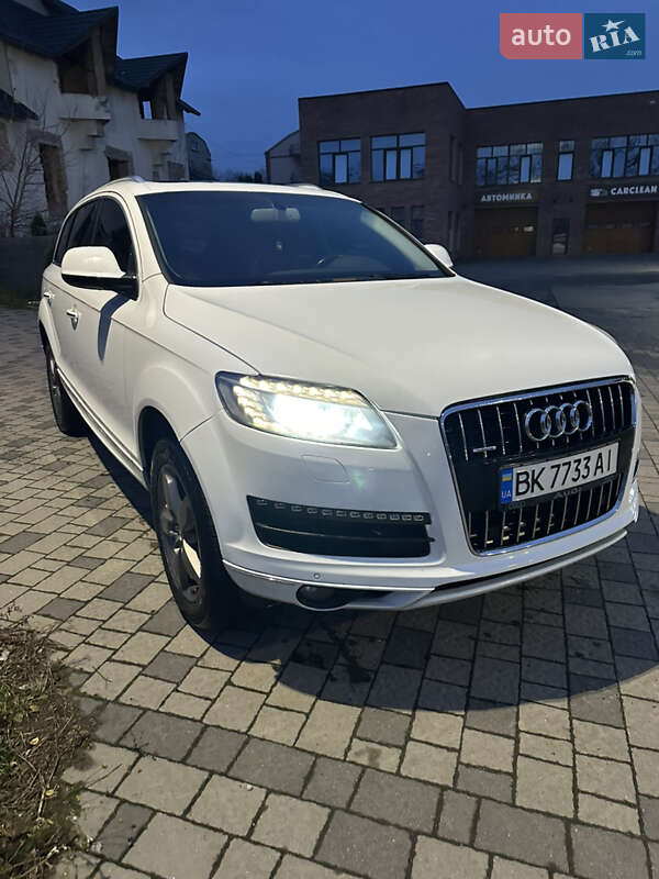 Audi Q7 2011
