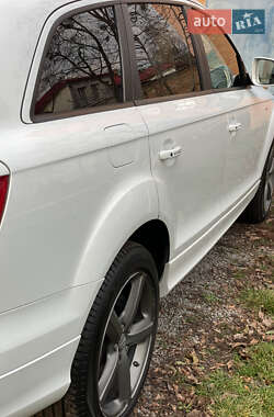 Внедорожник / Кроссовер Audi Q7 2013 в Полтаве