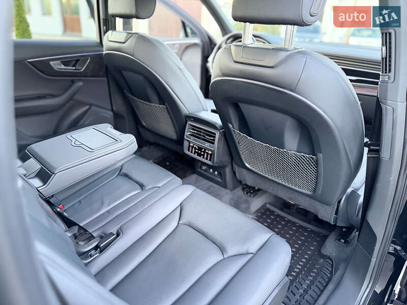 Внедорожник / Кроссовер Audi Q7 2022 в Львове