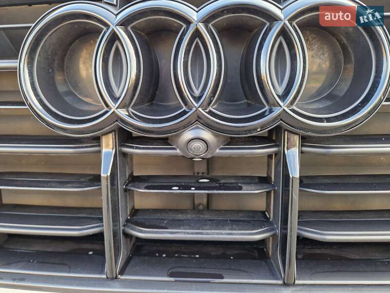 Позашляховик / Кросовер Audi Q7 2023 в Києві