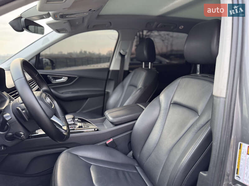 Позашляховик / Кросовер Audi Q7 2019 в Мукачевому