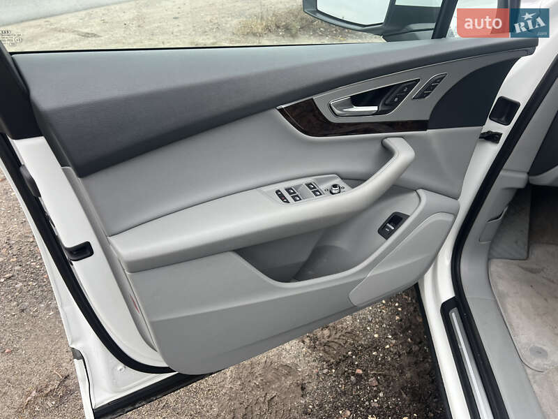 Позашляховик / Кросовер Audi Q7 2018 в Києві