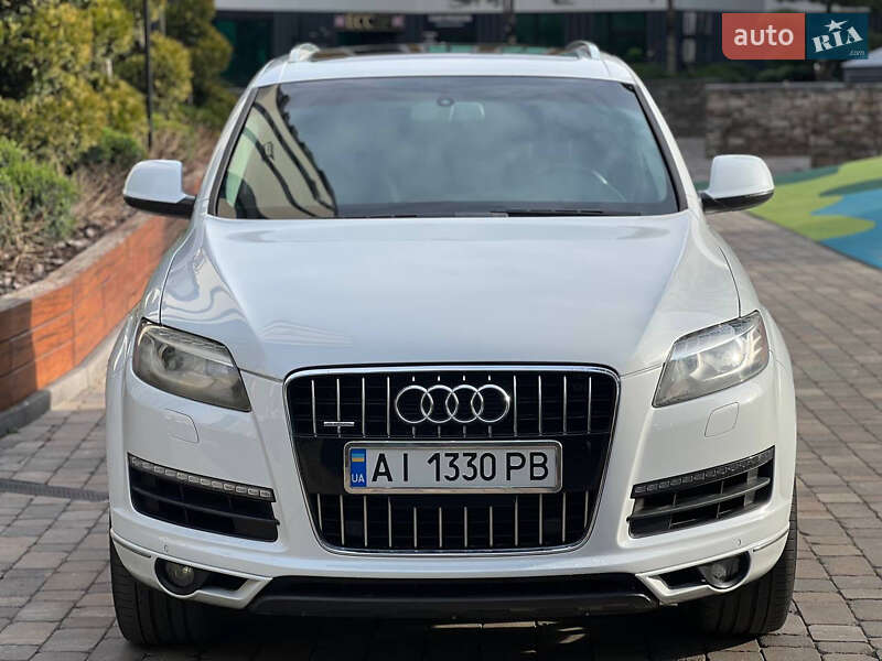 Позашляховик / Кросовер Audi Q7 2012 в Києві
