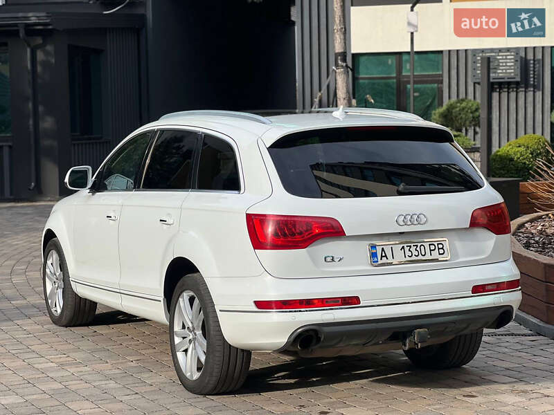 Позашляховик / Кросовер Audi Q7 2012 в Києві