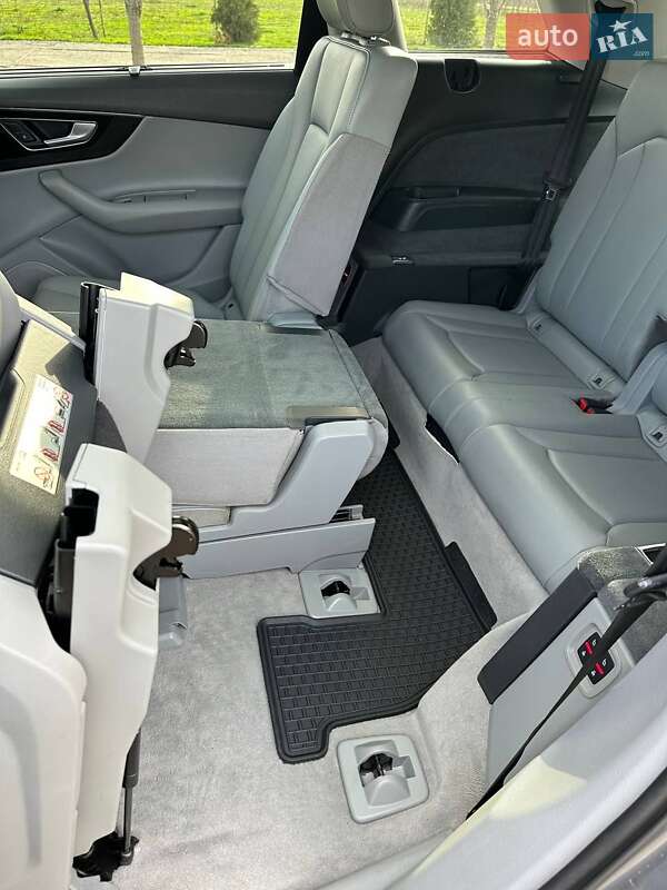 Внедорожник / Кроссовер Audi Q7 2019 в Одессе фото 40 Внедорожник / Кроссовер Audi Q7 2019 в Одессе