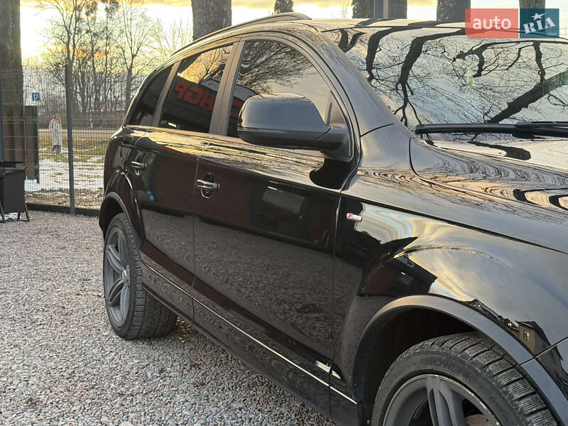 Позашляховик / Кросовер Audi Q7 2015 в Стрию