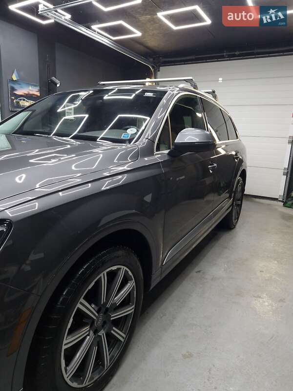 Внедорожник / Кроссовер Audi Q7 2018 в Луцке