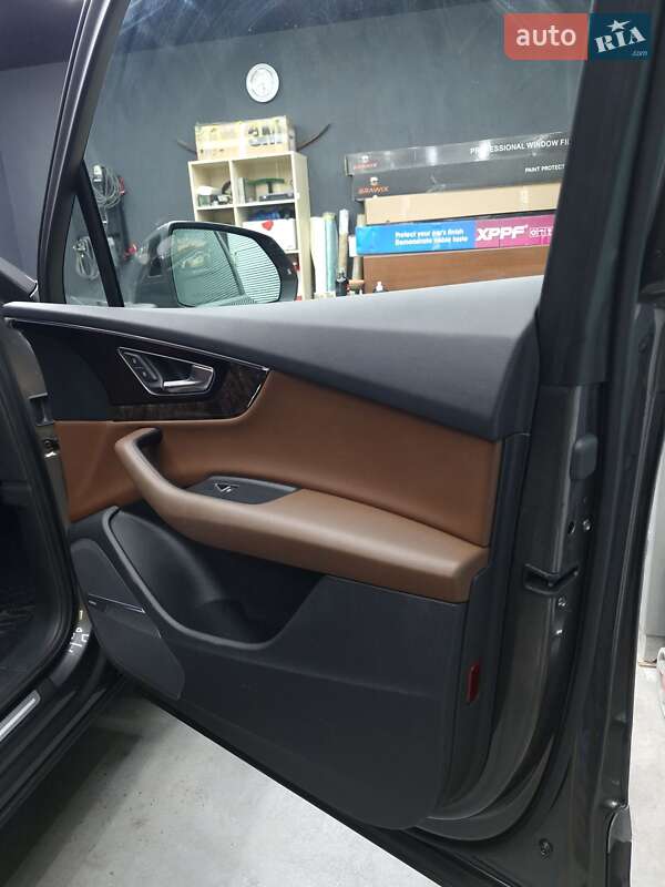 Внедорожник / Кроссовер Audi Q7 2018 в Луцке