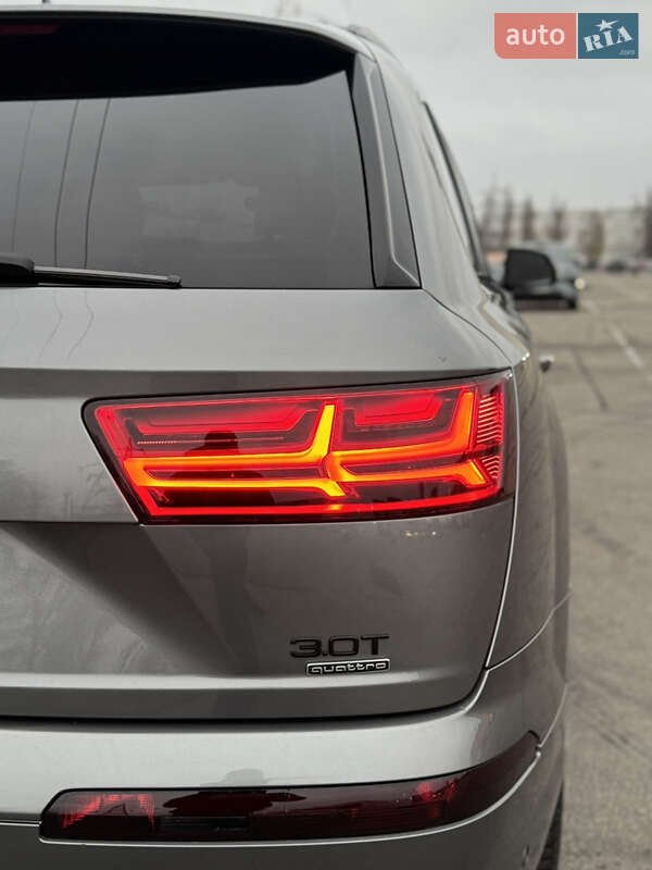 Внедорожник / Кроссовер Audi Q7 2018 в Киеве