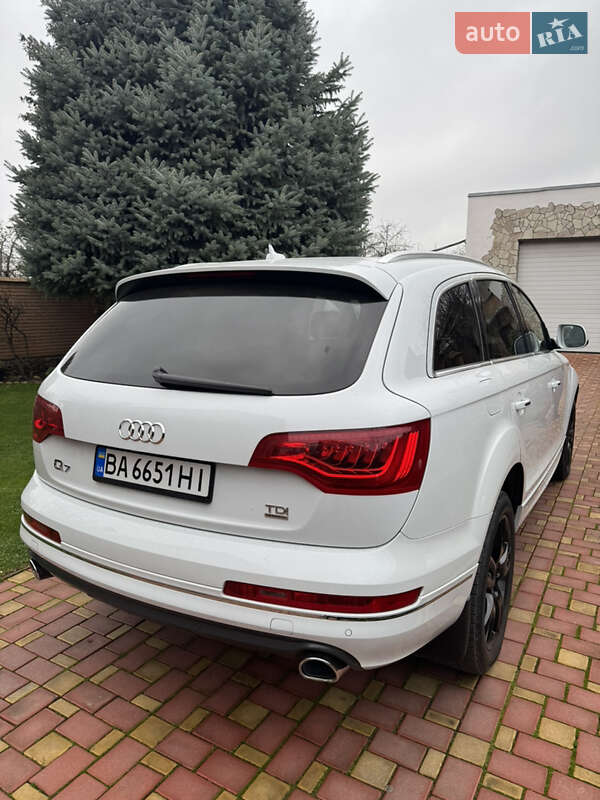 Позашляховик / Кросовер Audi Q7 2013 в Кропивницькому