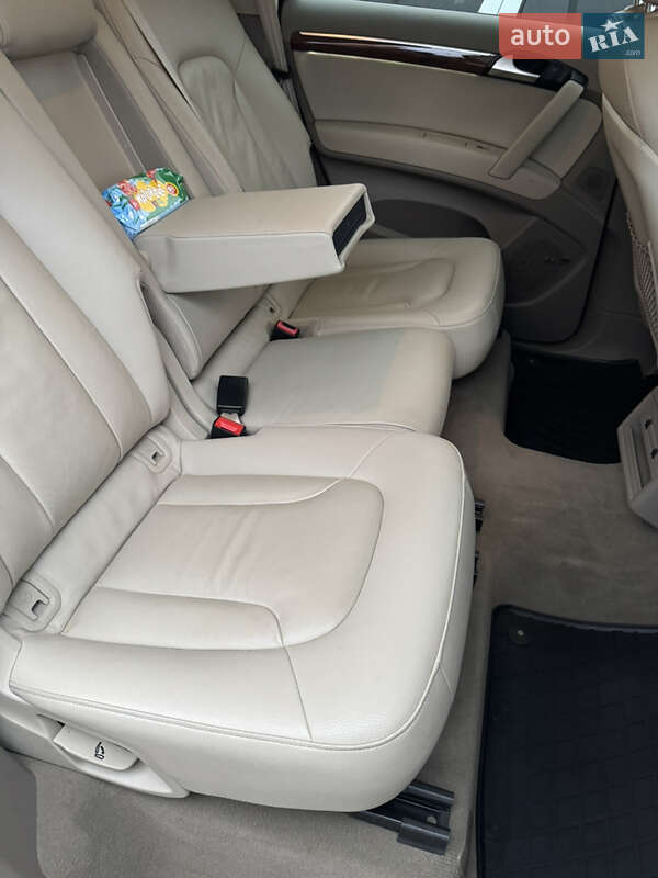 Внедорожник / Кроссовер Audi Q7 2013 в Кропивницком