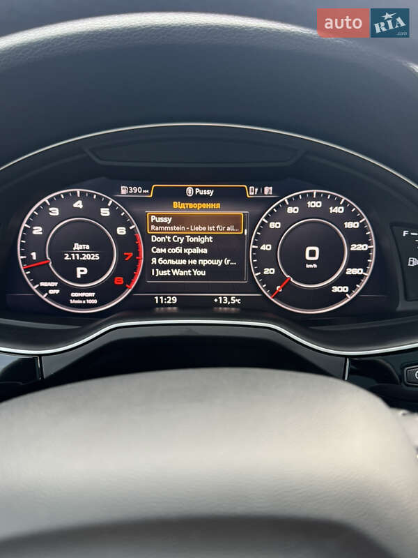 Позашляховик / Кросовер Audi Q7 2018 в Ужгороді