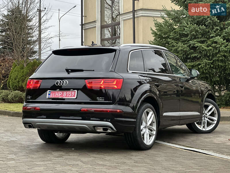 Внедорожник / Кроссовер Audi Q7 2017 в Сарнах