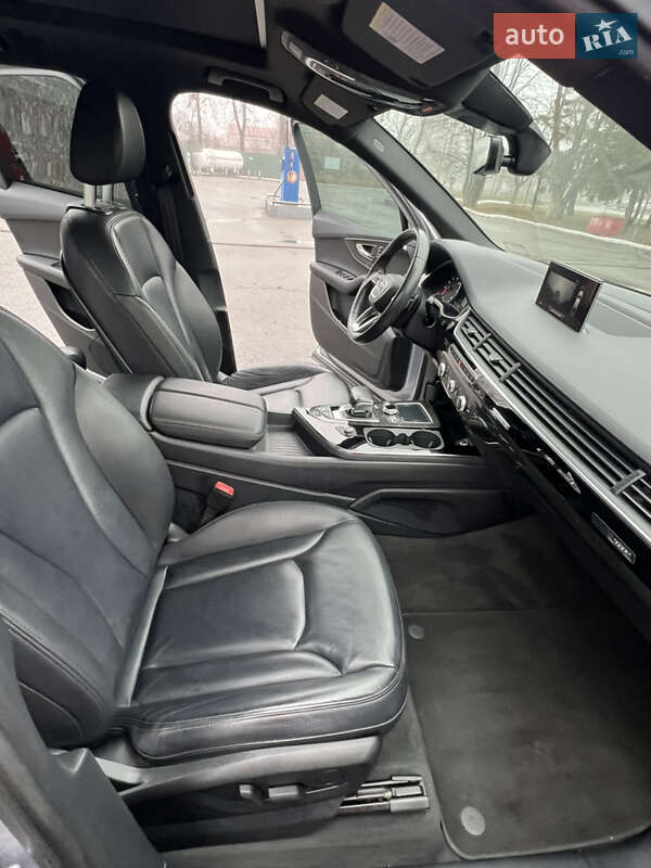 Позашляховик / Кросовер Audi Q7 2018 в Харкові