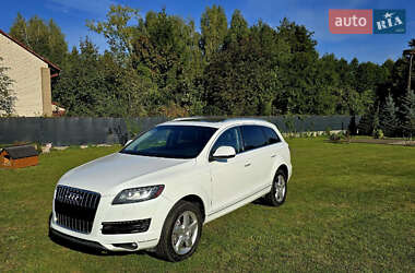Позашляховик / Кросовер Audi Q7 2015 в Рівному
