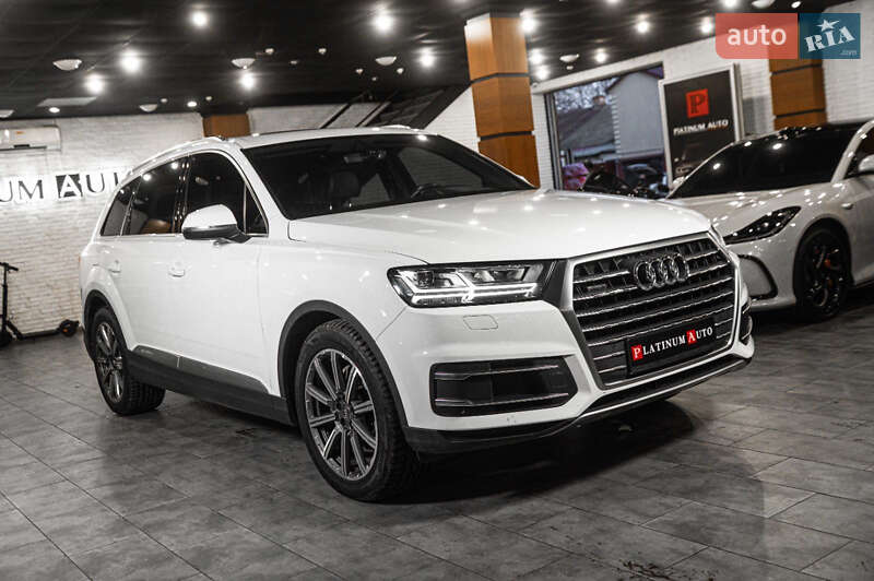 Позашляховик / Кросовер Audi Q7 2017 в Одесі