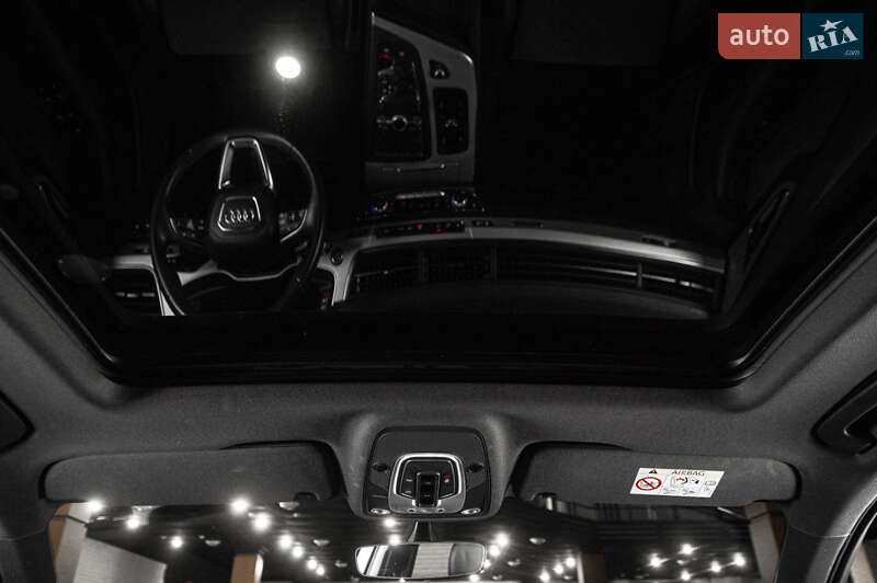 Позашляховик / Кросовер Audi Q7 2017 в Одесі