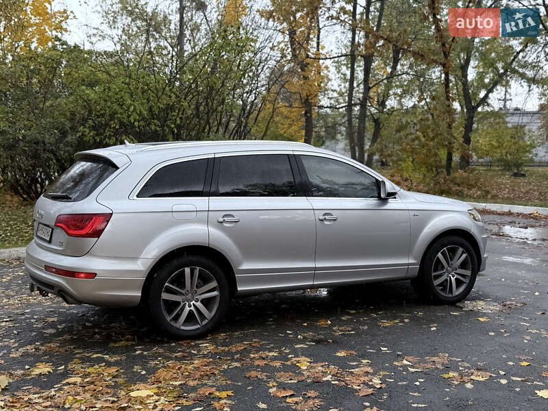 Внедорожник / Кроссовер Audi Q7 2011 в Киеве