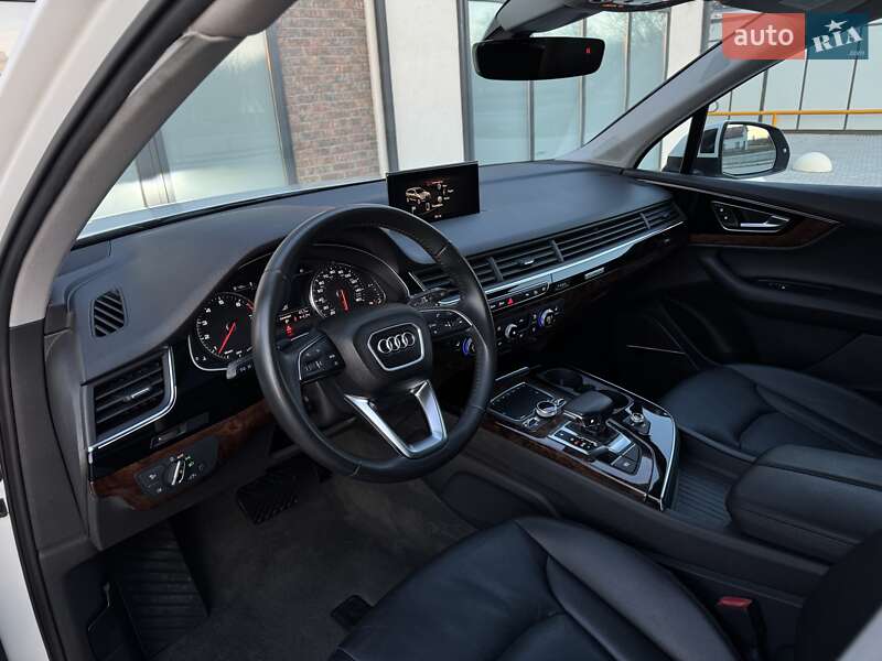 Внедорожник / Кроссовер Audi Q7 2017 в Тернополе фото 39 Внедорожник / Кроссовер Audi Q7 2017 в Тернополе