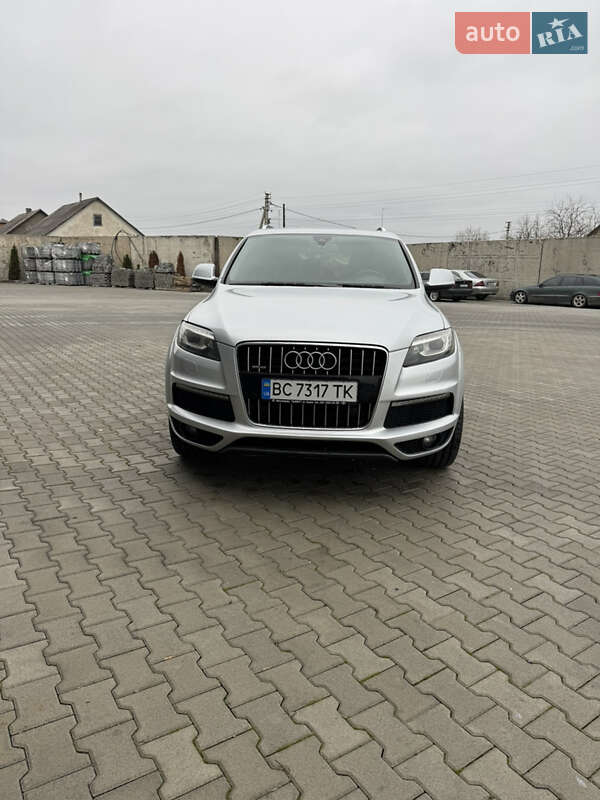 Внедорожник / Кроссовер Audi Q7 2010 в Сарнах