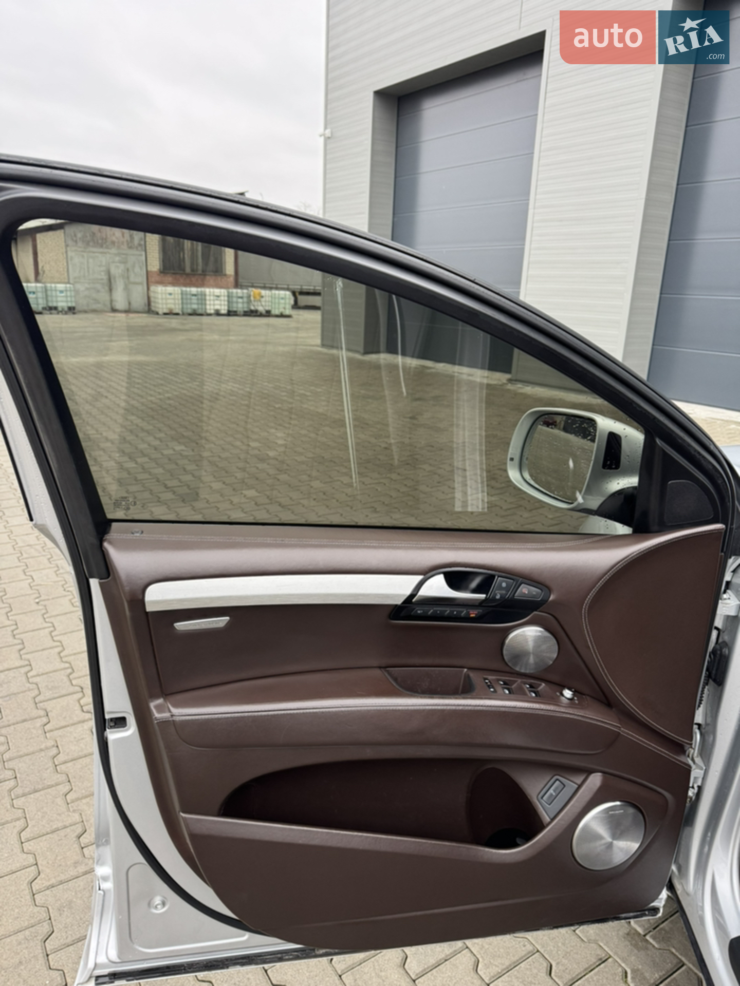 2010 Audi Q7 - мініатюра 8