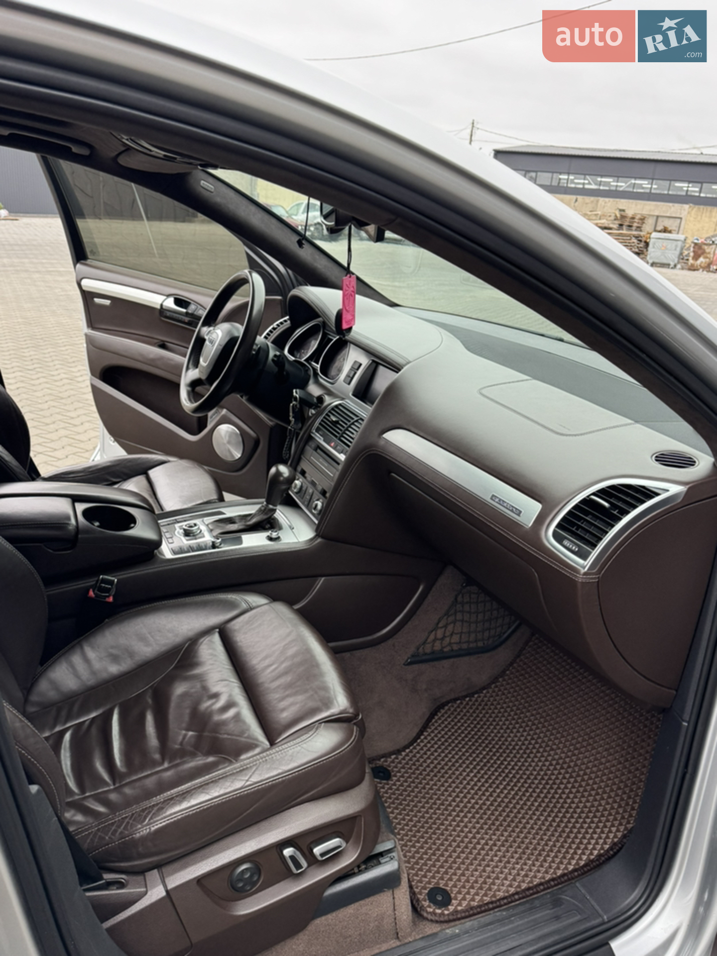2010 Audi Q7 - мініатюра 25