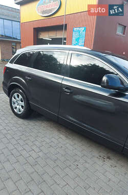 Внедорожник / Кроссовер Audi Q7 2007 в Звягеле