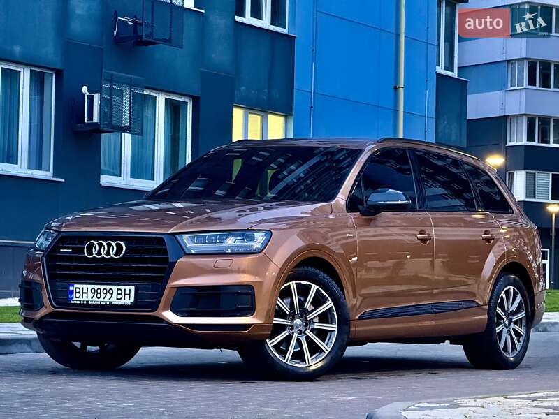 Позашляховик / Кросовер Audi Q7 2017 в Одесі