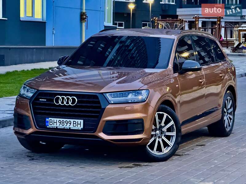 Позашляховик / Кросовер Audi Q7 2017 в Одесі