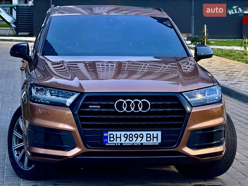Позашляховик / Кросовер Audi Q7 2017 в Одесі