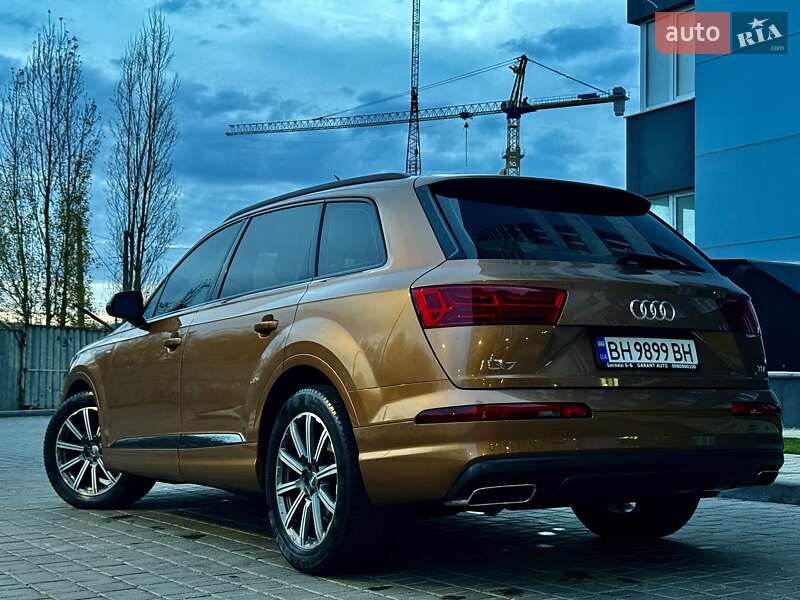 Позашляховик / Кросовер Audi Q7 2017 в Одесі