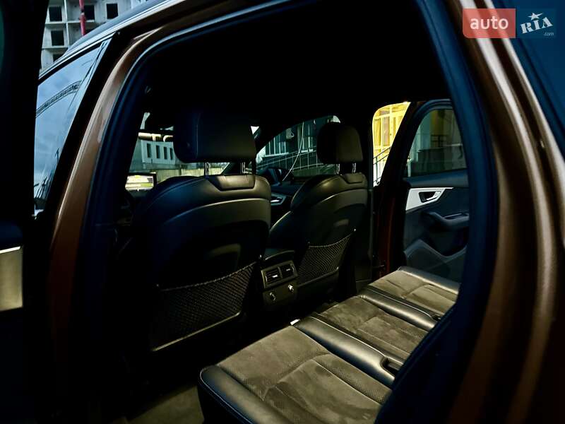 Позашляховик / Кросовер Audi Q7 2017 в Одесі