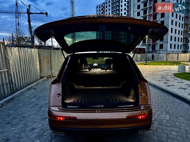 Позашляховик / Кросовер Audi Q7 2017 в Одесі